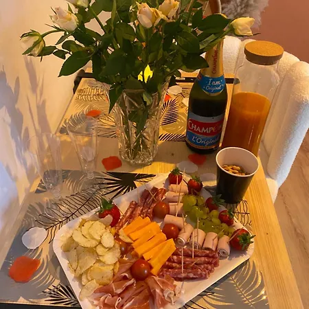 Cosy Et Chaleureux בית הארחה